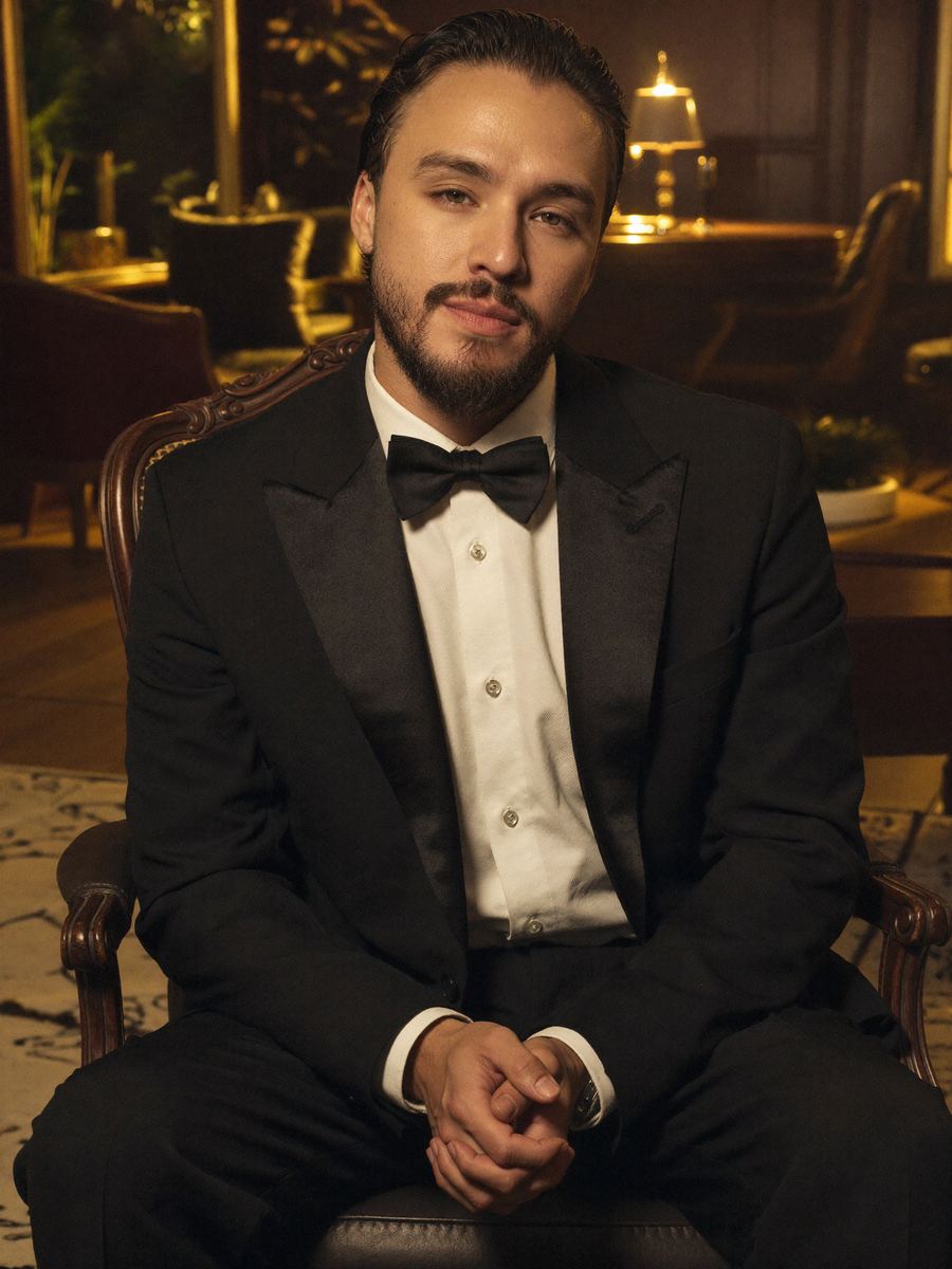 Leo Bash — Founder of Iconic Medellín